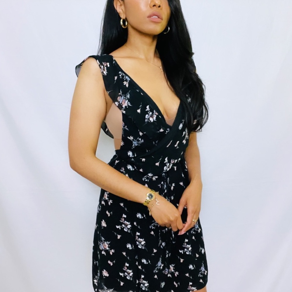 Black Small Floral Print Ruffle Mini Wrap Dress OS - Picture 8 of 11